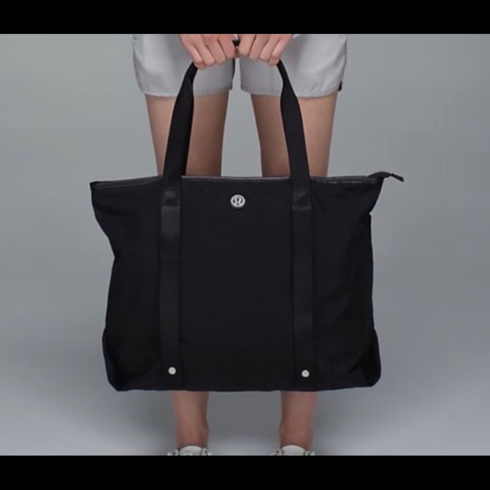 Lululemon Summer Lovin’ Tote